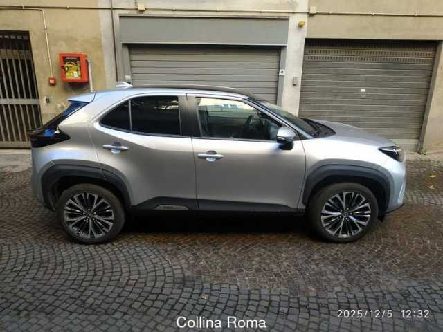 Toyota Yaris Cross 1.5l - Argento