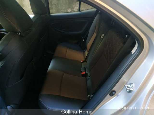 Toyota Yaris Cross 1.5l - Argento