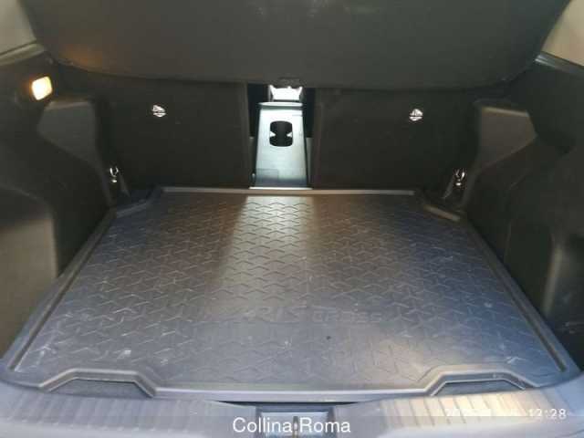 Toyota Yaris Cross 1.5l - Argento