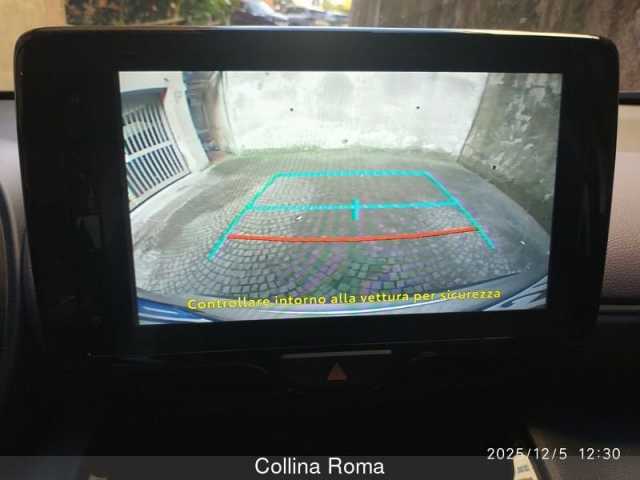 Toyota Yaris Cross 1.5l - Argento