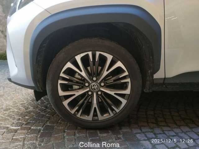 Toyota Yaris Cross 1.5l - Argento