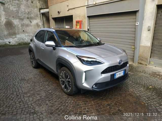Toyota Yaris Cross 1.5l - Argento