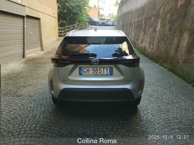 Toyota Yaris Cross 1.5l - Argento