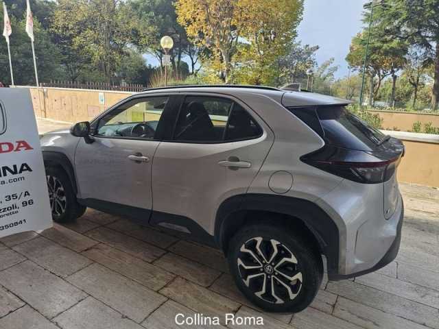 Toyota Yaris Cross 1.5l - Grigio